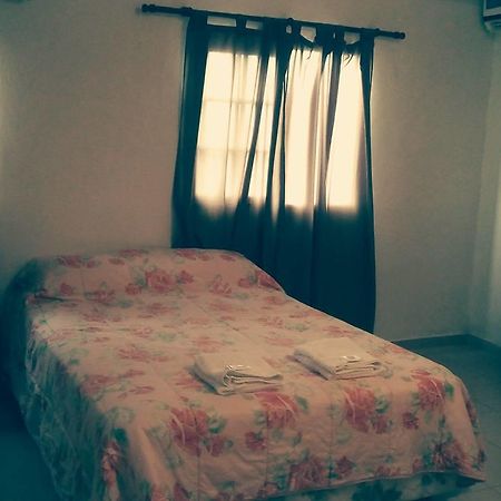 雷西斯膝西亚Los Victorios Apart公寓式酒店 外观 照片