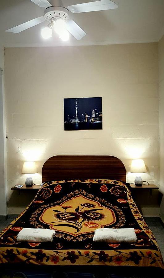 雷西斯膝西亚Los Victorios Apart公寓式酒店 外观 照片